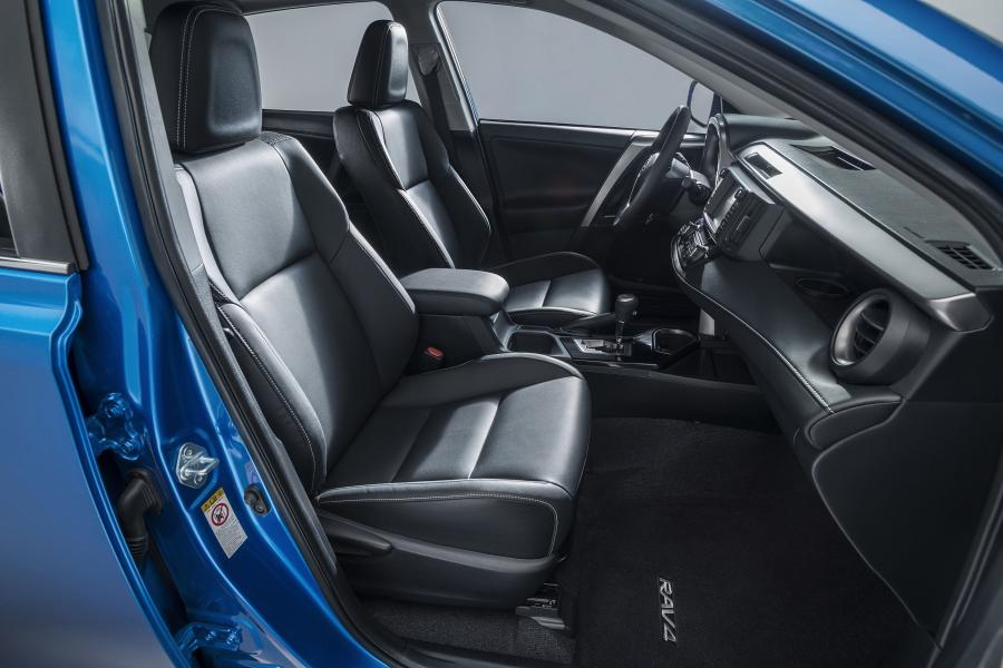  Toyota RAV4 Hybrid 2015 года  (US) (фото 32 из 51)